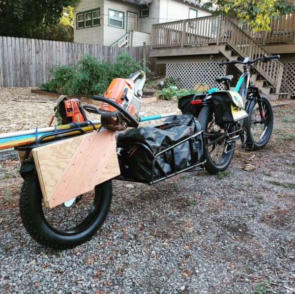 The newest vehicle in our fleet. Created by Dan Maus, an arborist we are lucky to have with us. He’ll have to wake up little earlier to make it to the jobsite in time. #bicycle